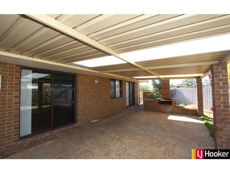 1 Volga Place, Greenfields WA 6210