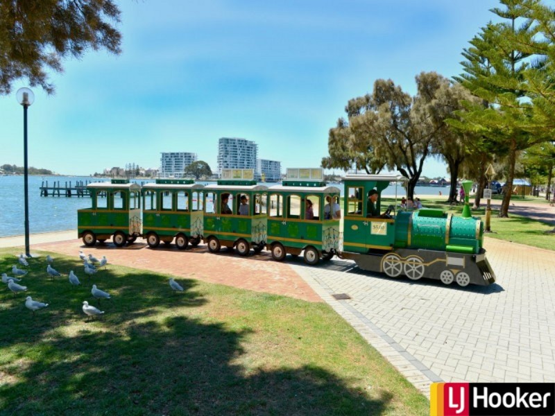 8 Illabrook Street, Dudley Park WA 6210