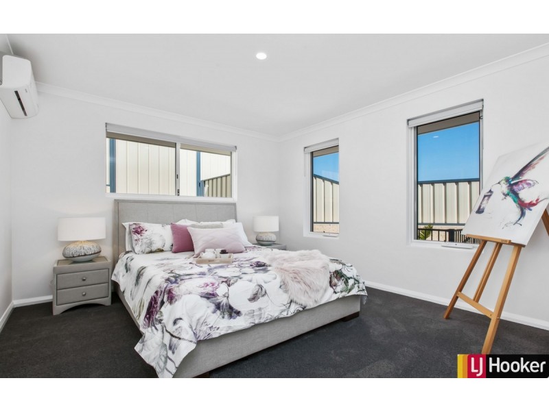 6 Galveston Court, Meadow Springs WA 6210