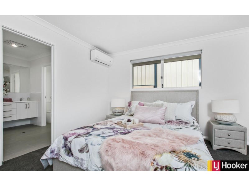 6 Galveston Court, Meadow Springs WA 6210