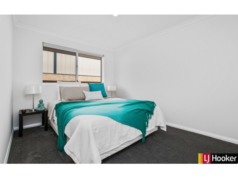 6 Galveston Court, Meadow Springs WA 6210