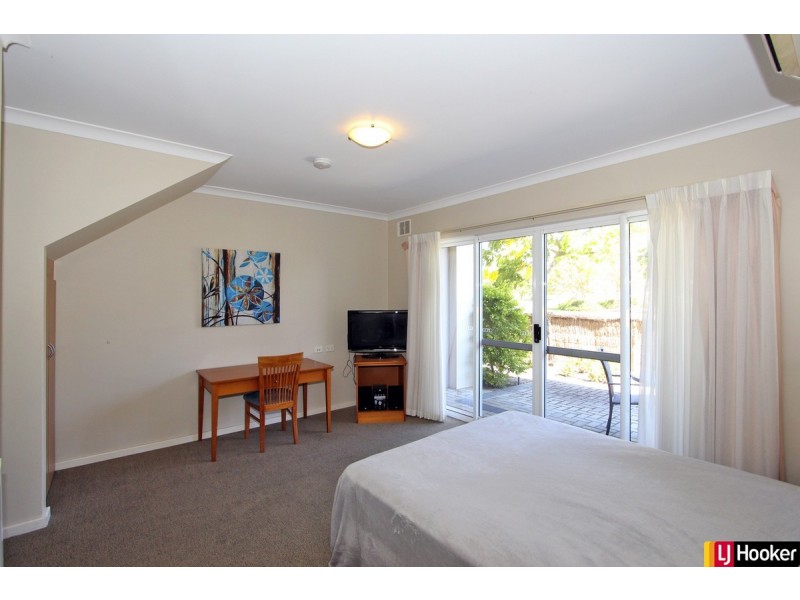 70B/20 Apollo Place, Halls Head WA 6210