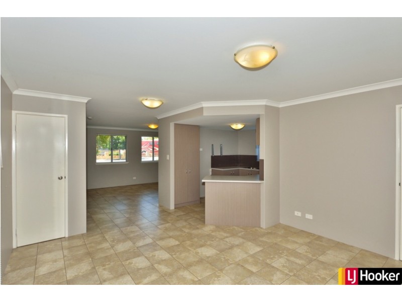 1/56 Randell Street, Mandurah WA 6210
