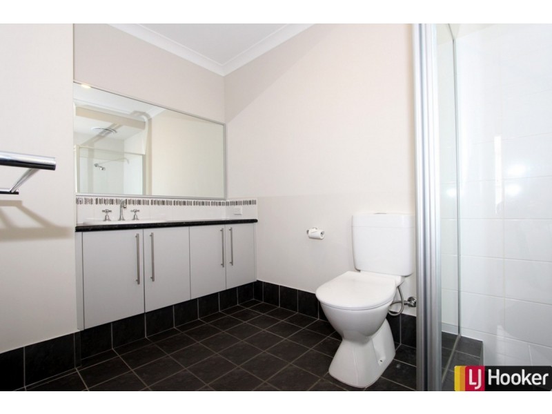 63 Leisure Way, Halls Head WA 6210