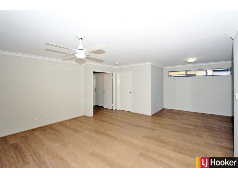 63 Leisure Way, Halls Head WA 6210