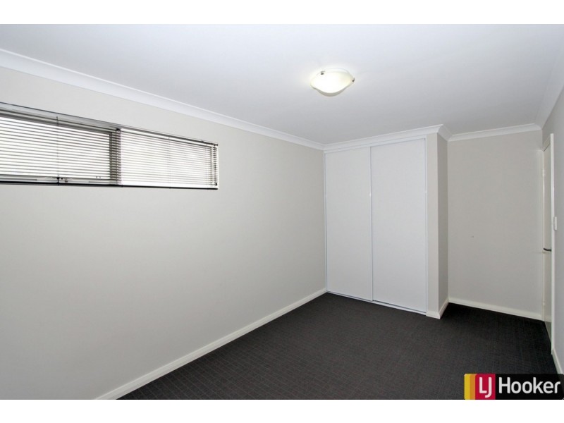 63 Leisure Way, Halls Head WA 6210