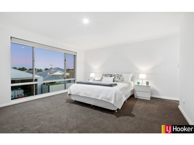 2 Tralee Place, Meadow Springs WA 6210