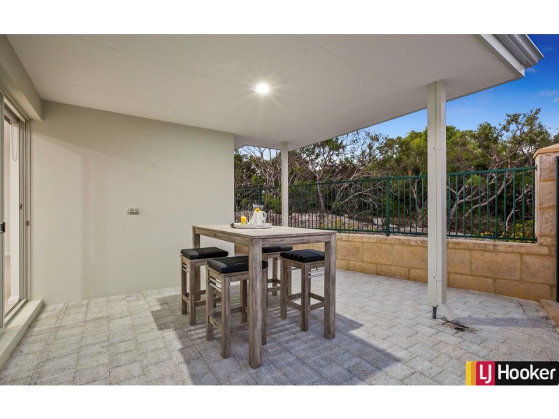 2 Tralee Place, Meadow Springs WA 6210