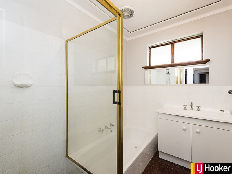 4 Duncan Road, Coodanup WA 6210