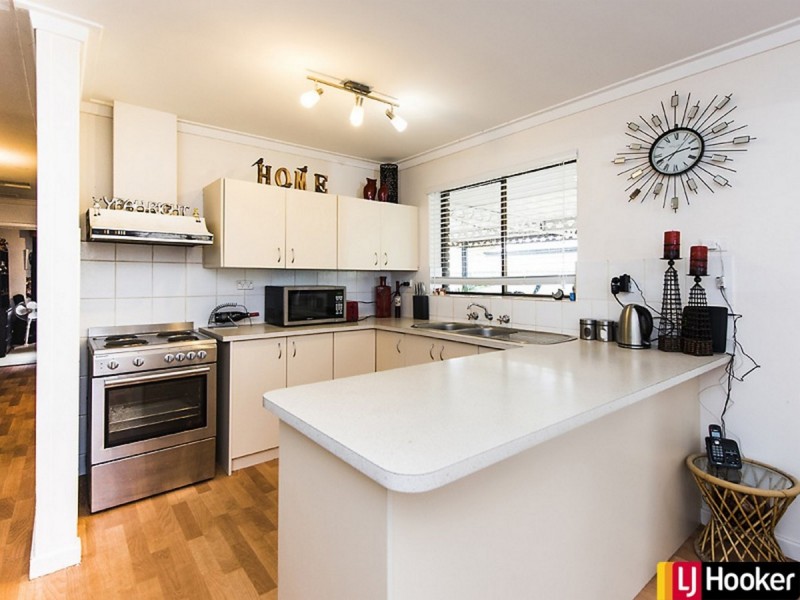 4 Duncan Road, Coodanup WA 6210