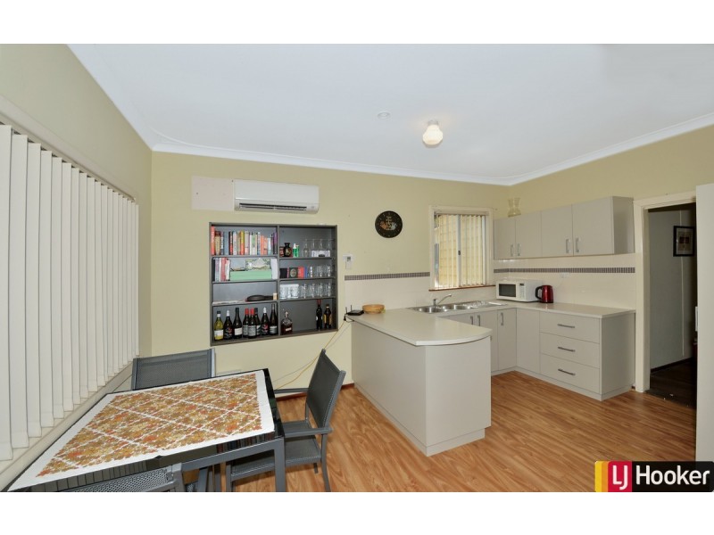 10 Kallang Road, Coodanup WA 6210