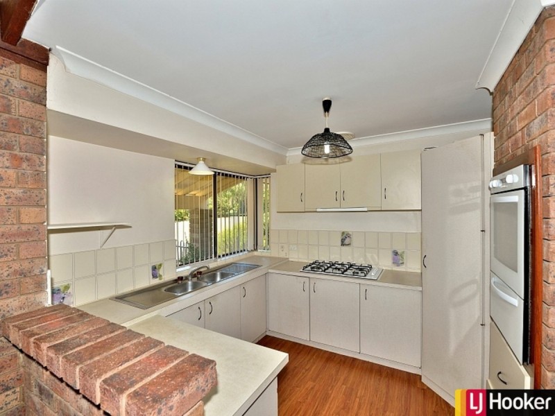 35 Carina Circle, Halls Head WA 6210