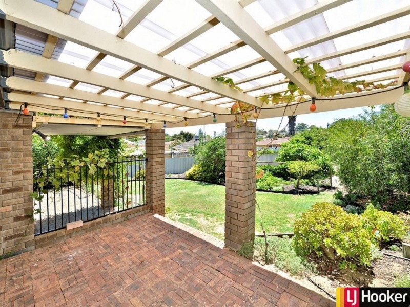 35 Carina Circle, Halls Head WA 6210