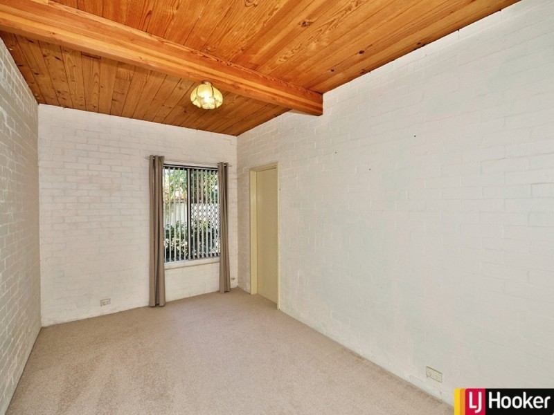 35 Carina Circle, Halls Head WA 6210