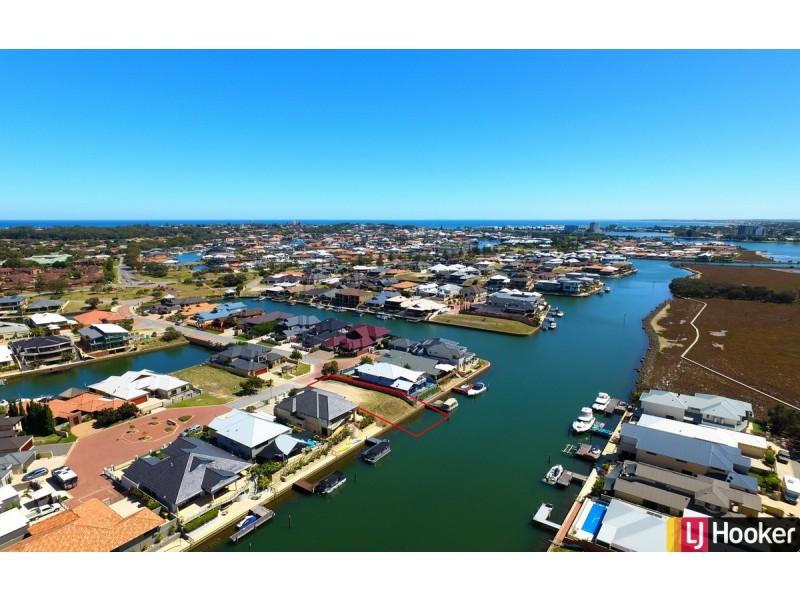 11 Brindabella Crescent, Halls Head WA 6210