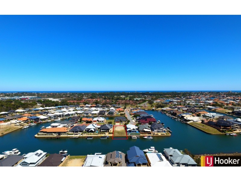 11 Brindabella Crescent, Halls Head WA 6210