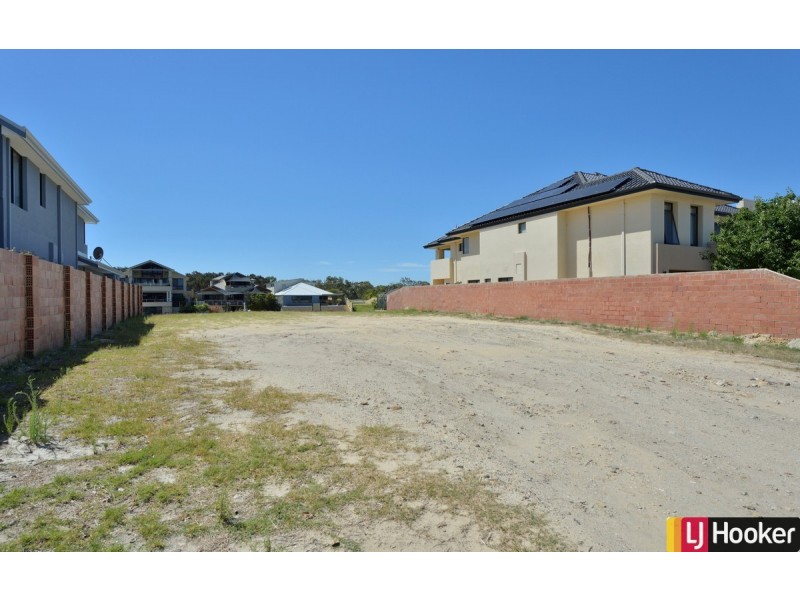 11 Brindabella Crescent, Halls Head WA 6210