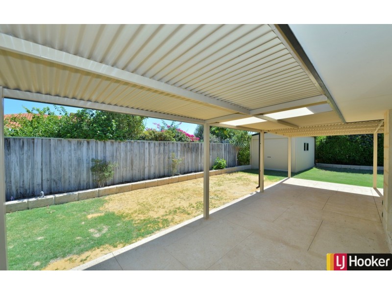 140 Peelwood Parade, Halls Head WA 6210