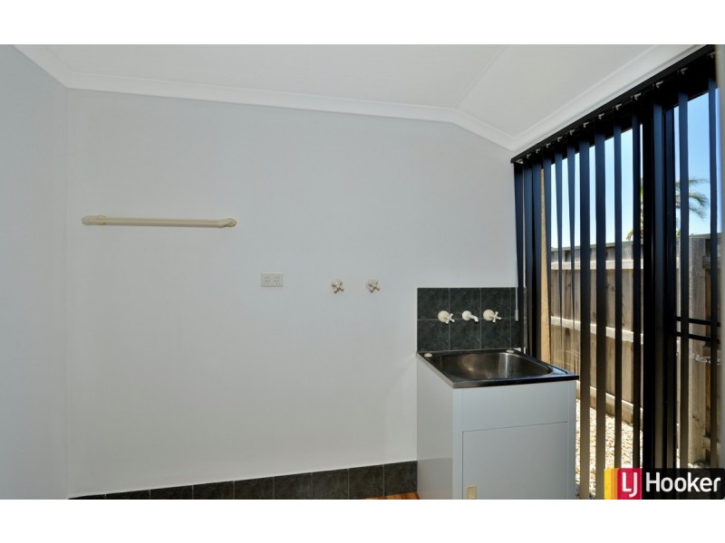 140 Peelwood Parade, Halls Head WA 6210