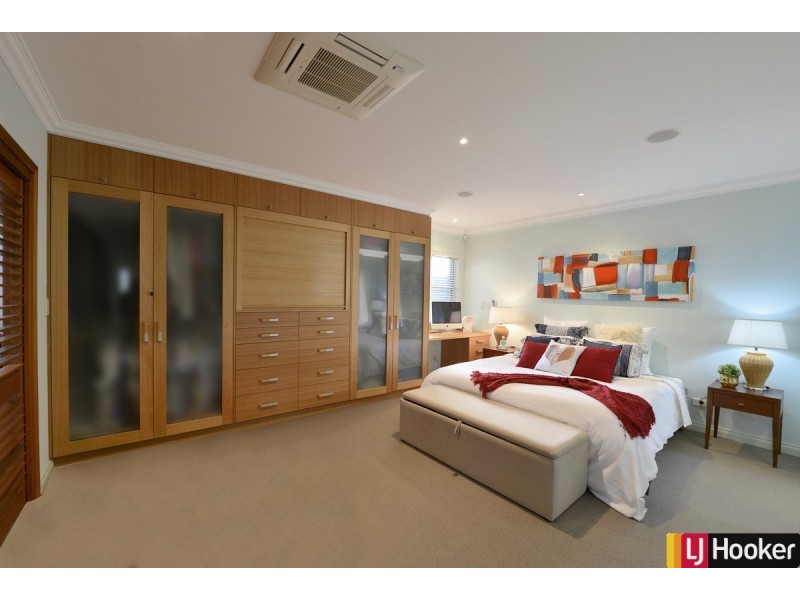 31 Ragamuffin Point, Halls Head WA 6210