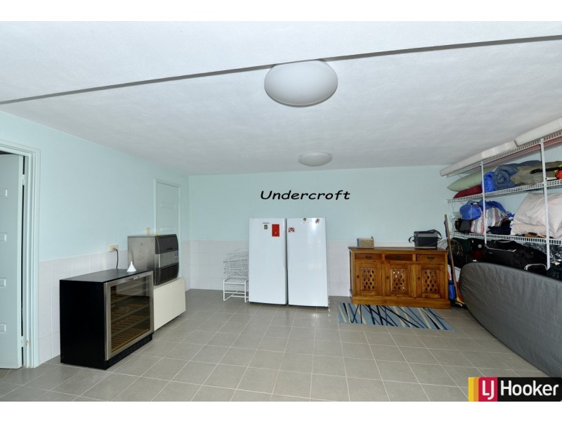 31 Ragamuffin Point, Halls Head WA 6210