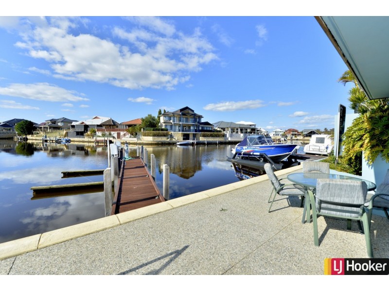 31 Ragamuffin Point, Halls Head WA 6210