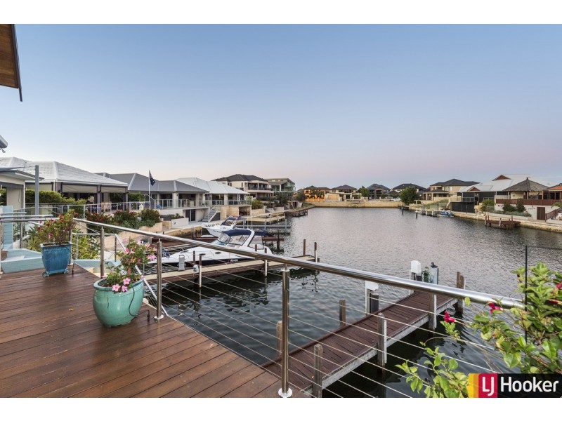 31 Ragamuffin Point, Halls Head WA 6210
