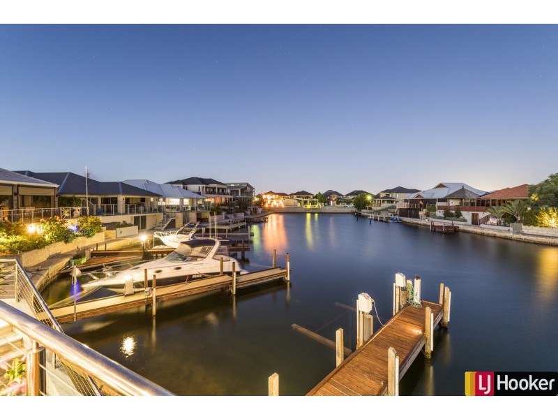 31 Ragamuffin Point, Halls Head WA 6210