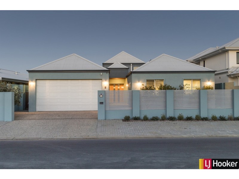 31 Ragamuffin Point, Halls Head WA 6210