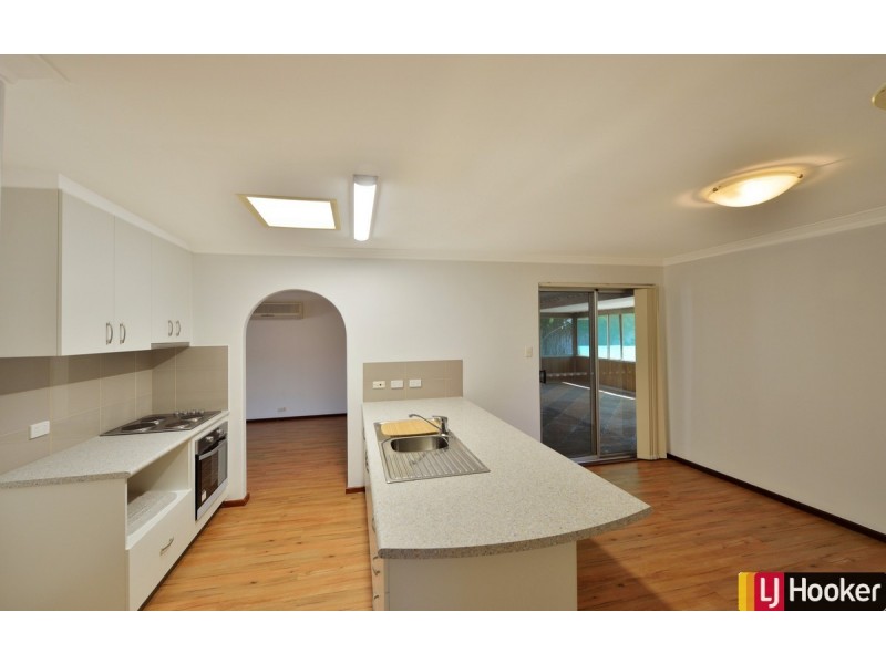 8 Brigadoon Close, Halls Head WA 6210