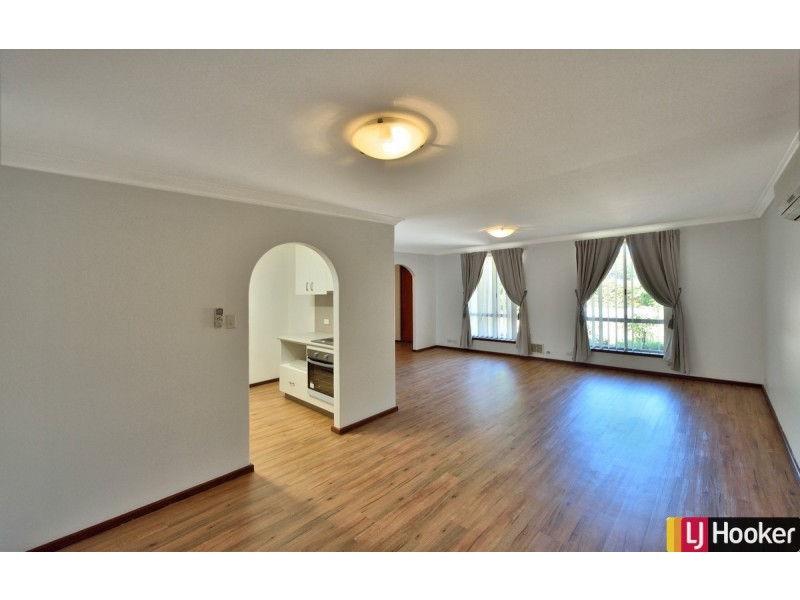 8 Brigadoon Close, Halls Head WA 6210