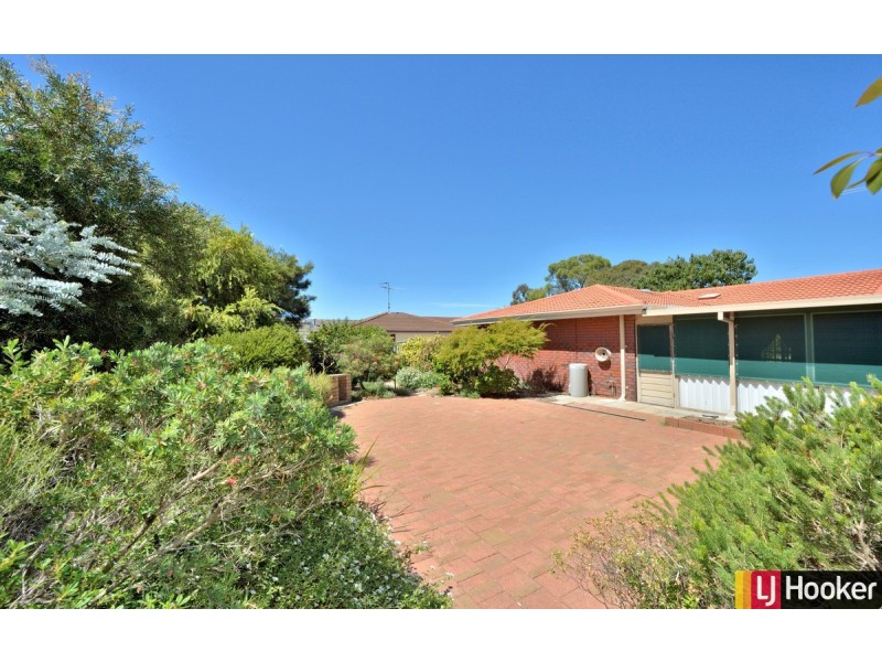 8 Brigadoon Close, Halls Head WA 6210