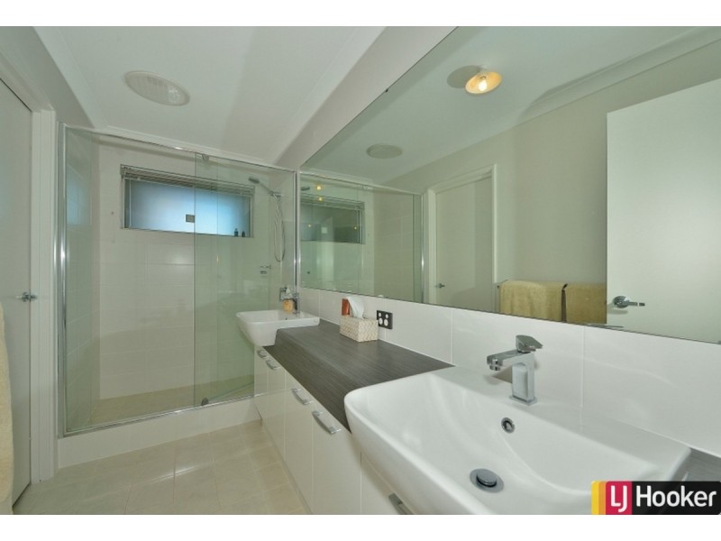 3 Rubus Vista, Halls Head WA 6210