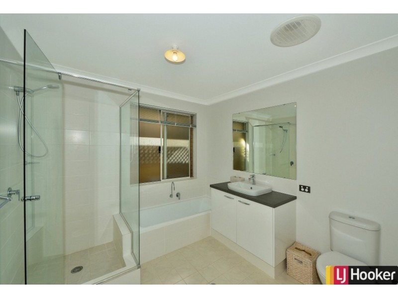 3 Rubus Vista, Halls Head WA 6210