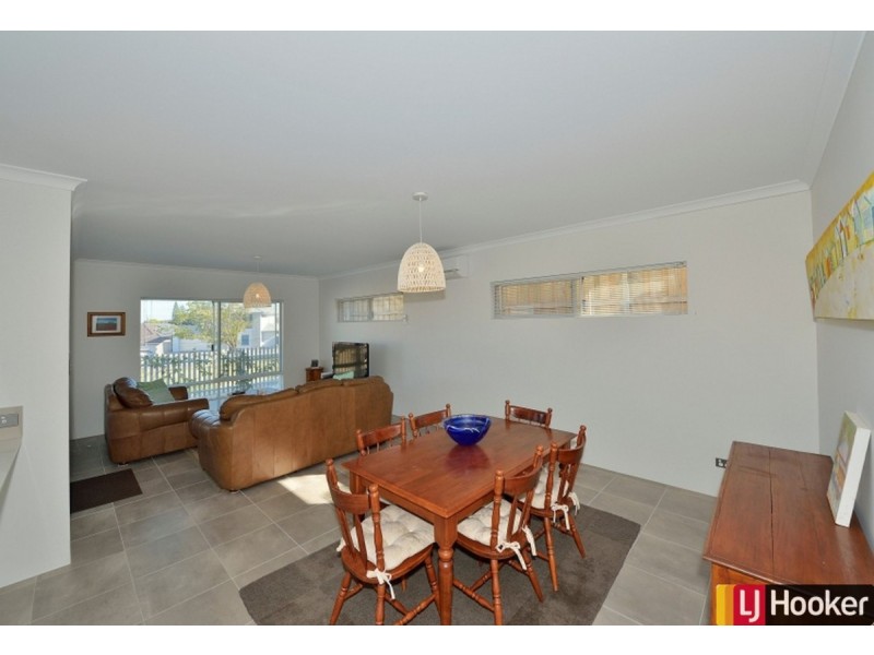 3 Rubus Vista, Halls Head WA 6210