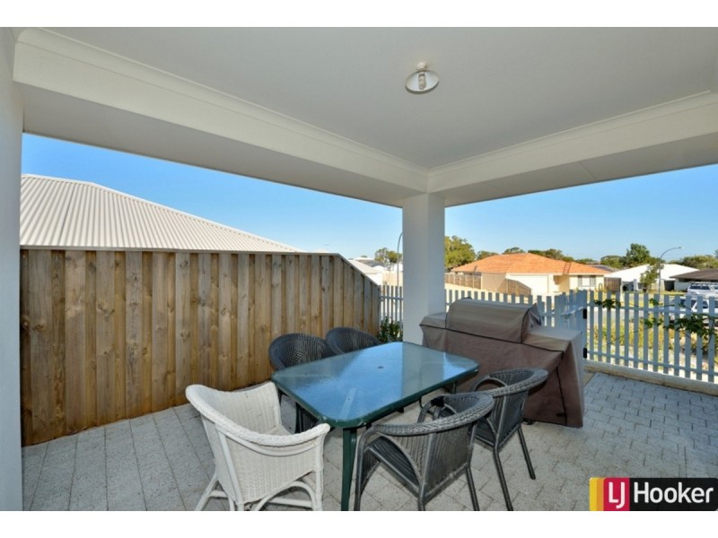 3 Rubus Vista, Halls Head WA 6210