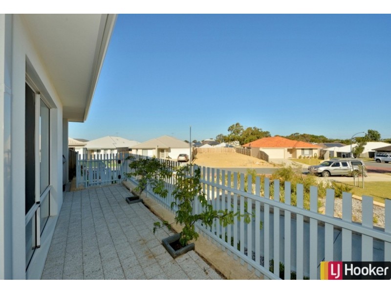 3 Rubus Vista, Halls Head WA 6210