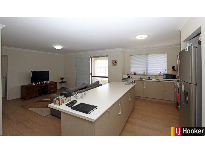 13 Sugarwood Terrace, Halls Head WA 6210