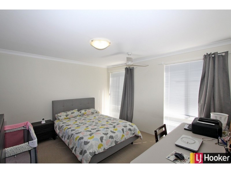 13 Sugarwood Terrace, Halls Head WA 6210