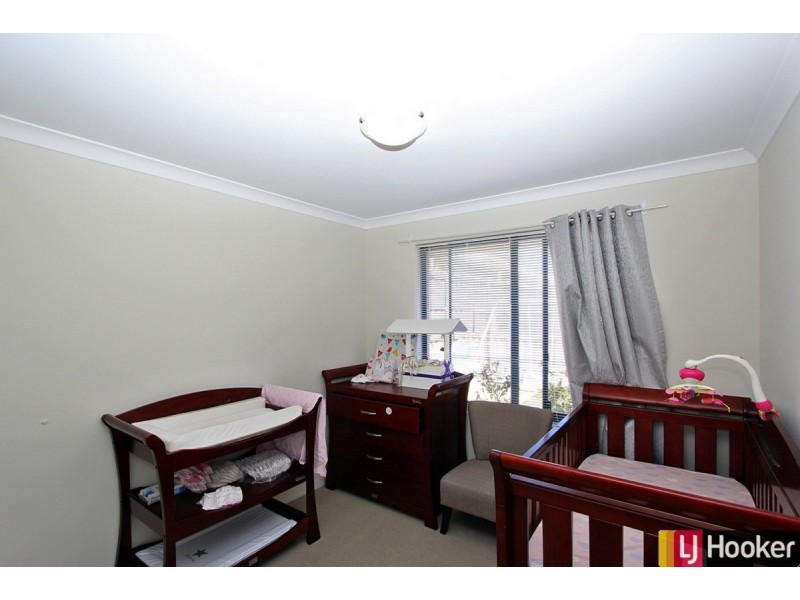13 Sugarwood Terrace, Halls Head WA 6210