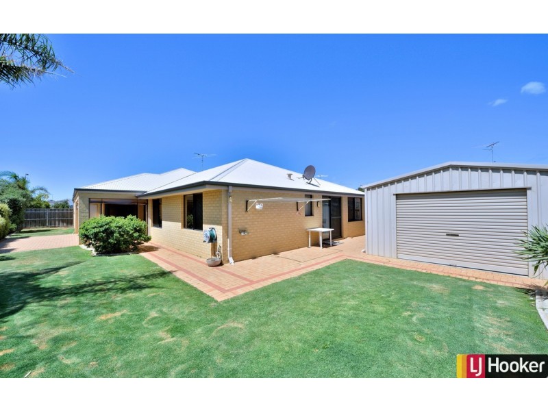 8 Tingle Way, Halls Head WA 6210
