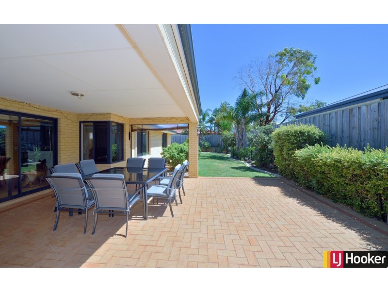 8 Tingle Way, Halls Head WA 6210