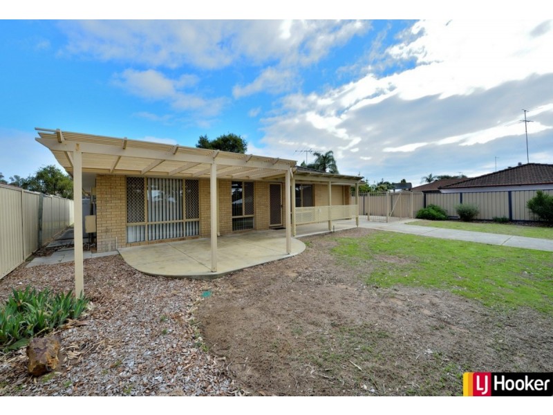 11 Elegant Drive, Greenfields WA 6210