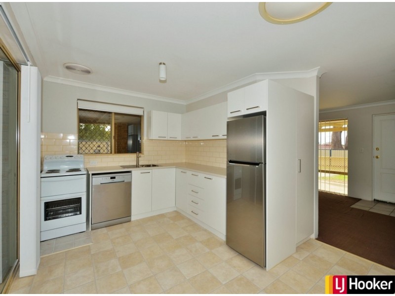 11 Elegant Drive, Greenfields WA 6210