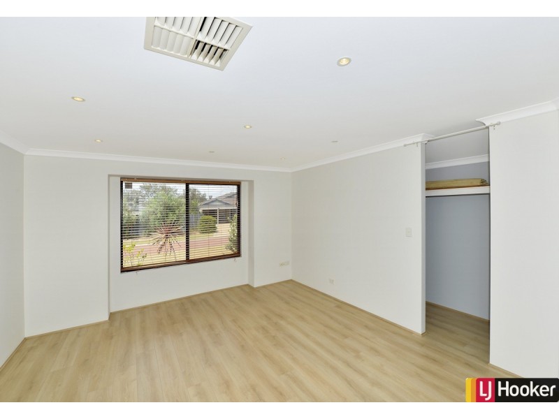 12 Bethel Corner, Halls Head WA 6210