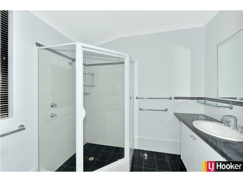 12 Bethel Corner, Halls Head WA 6210