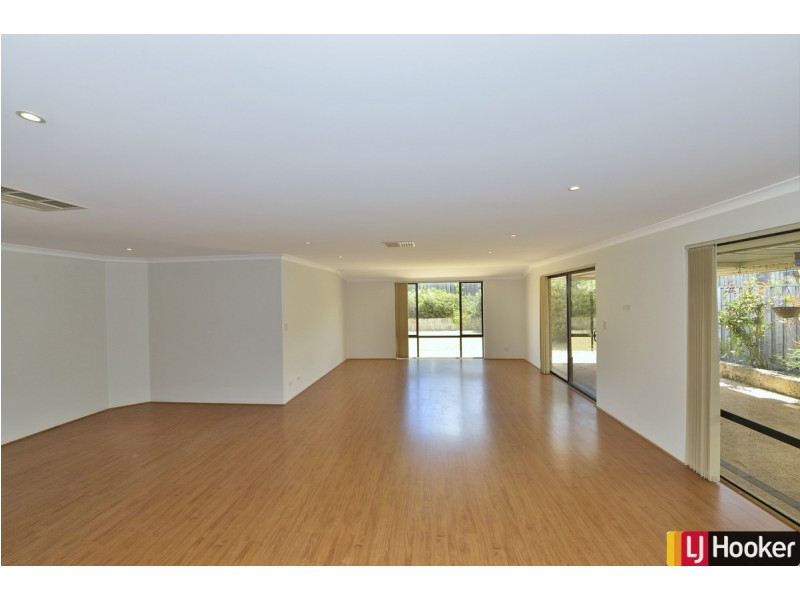 12 Bethel Corner, Halls Head WA 6210