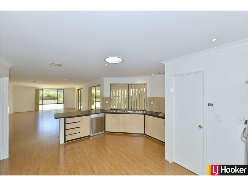 12 Bethel Corner, Halls Head WA 6210