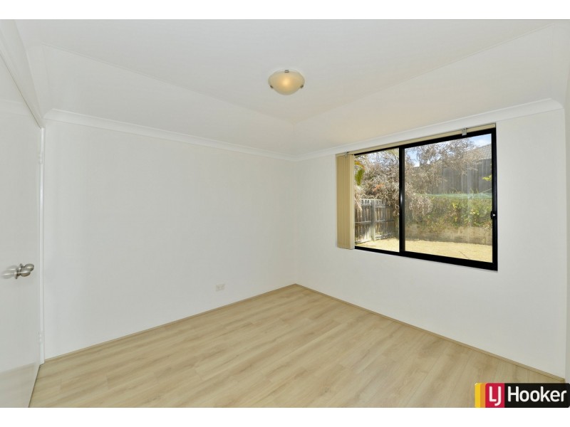 12 Bethel Corner, Halls Head WA 6210