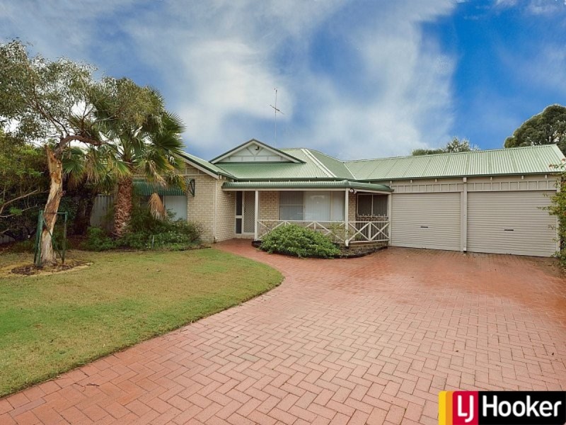 10 Peron Place, San Remo WA 6210